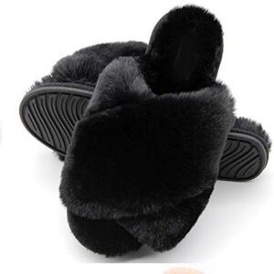FAMIPORT CROSS BAND FLUFFY FURRY FUZZY SLIPPERS WOMEN COLOR BLACK SIZE M 7-8.5